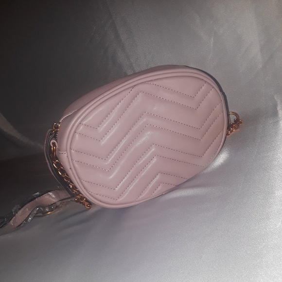 Mauve color shoulder bag! - Picture 1 of 2